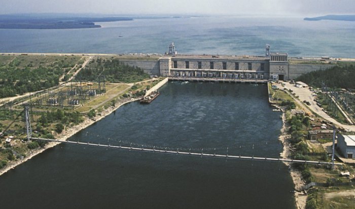 На Иркутской ГЭС вновь увеличены сбросы воды