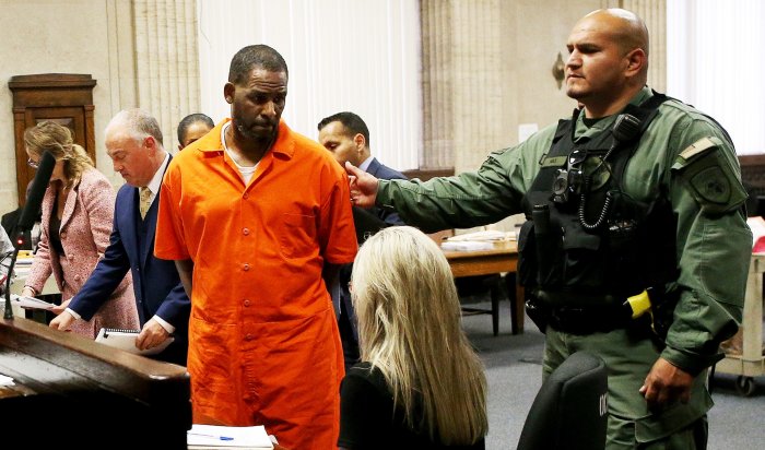 Рэпер R. Kelly признан виновным в торговле людьми и изнасиловании