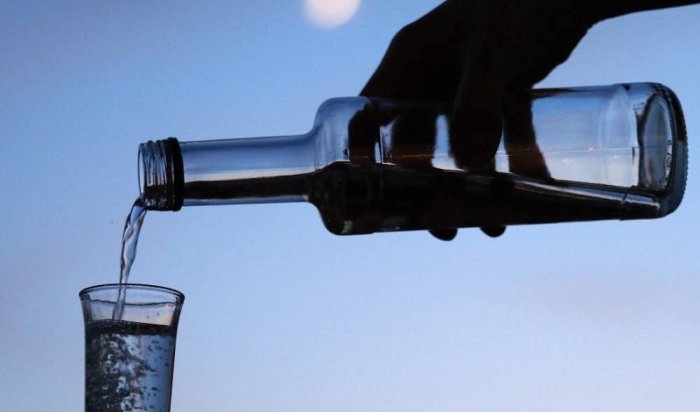 17 человек погибли от отравления суррогатным алкоголем в Оренбургской области