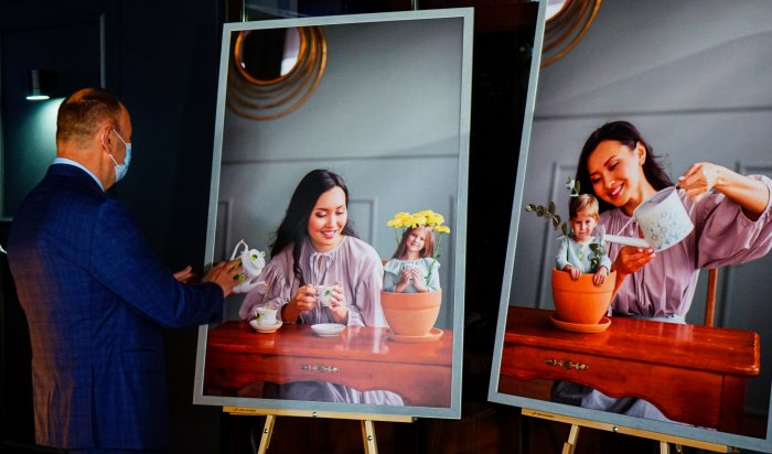 В Иркутске открылась выставка фотографий пациентов детского хирурга Юрия Козлова (Фоторепортаж)