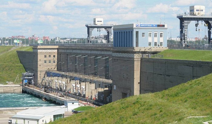 На Иркутской ГЭС понизили сбросные расходы