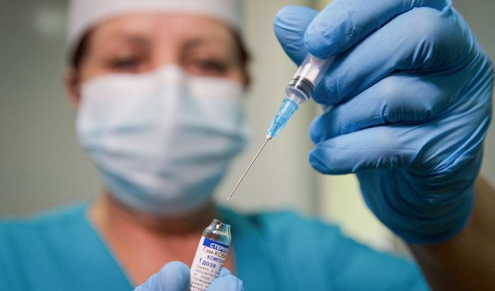 Попова: Обязательная вакцинация от ковида для некоторых категорий граждан введена по всей России
