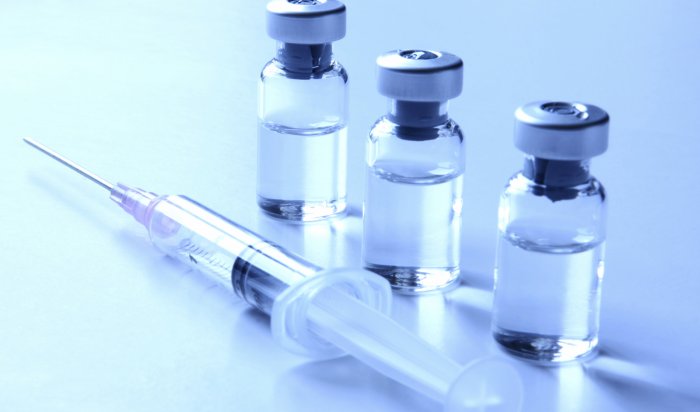 Более семи млрд прививок от COVID-19 сделали по всему миру