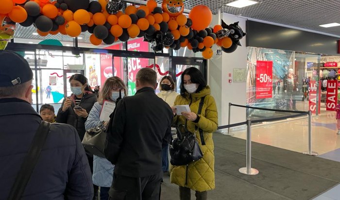 В торгово-развлекательных центрах Иркутска проходят рейды по проверке соблюдения ограничительных мер
