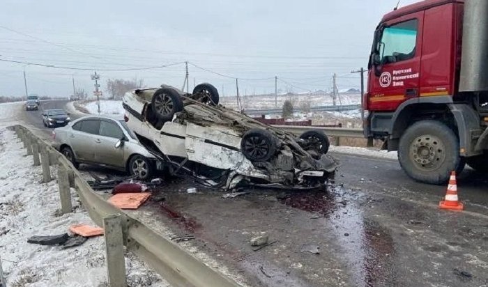 Две Toyota столкнулись в Мамонах — пострадали оба водителя и их пассажиры