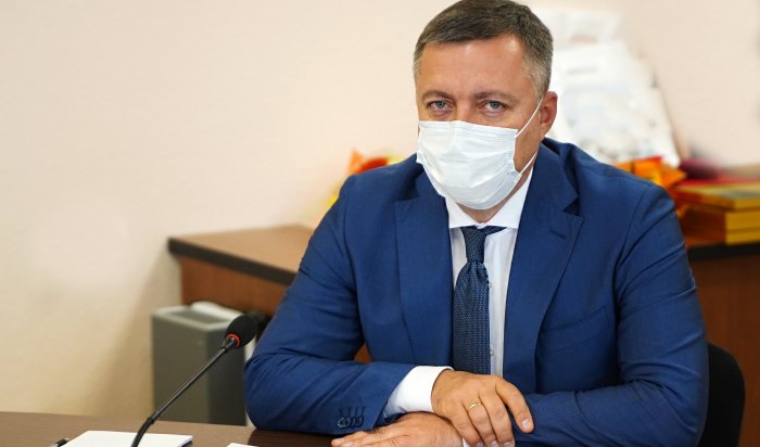 Губернатор Иркутской области вышел на работу после перенесенного второй раз коронавируса