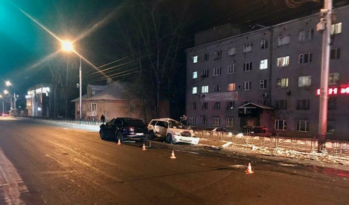 В Иркутске на улице Байкальской в ДТП погиб 21-летний пассажир