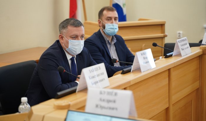 Губернатор Иркутской области и спикер регионального Заксобрания перечислят однодневные заработки в помощь жителям Донбасса