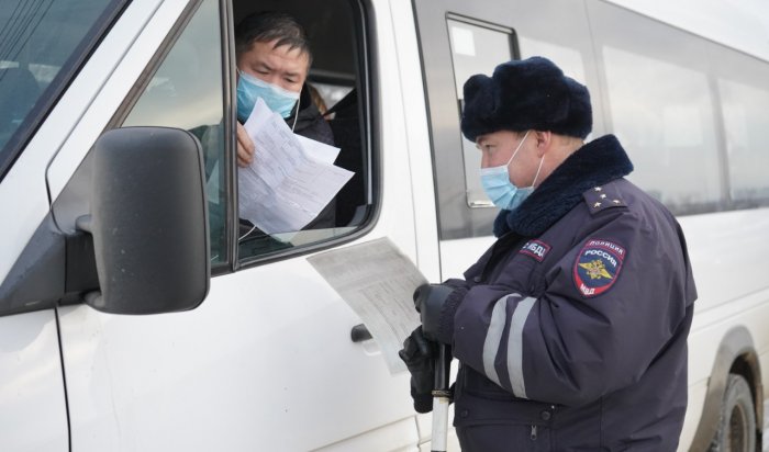 Более 4,5 тысячи нарушителей масочного режима выявили в транспорте Иркутска за месяц