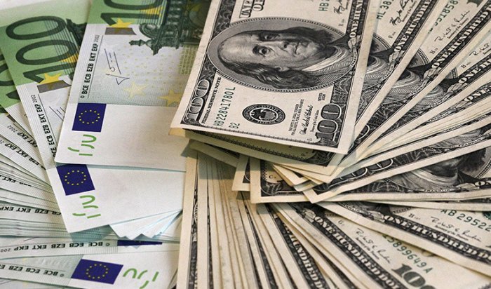 Курс доллара на Московской бирже  поднялся до 114 рублей
