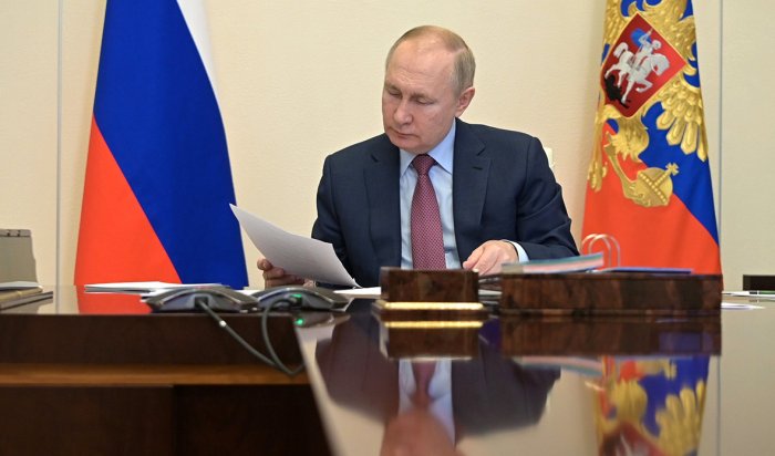 Путин подписал антикризисный пакет мер по поддержке граждан и бизнеса
