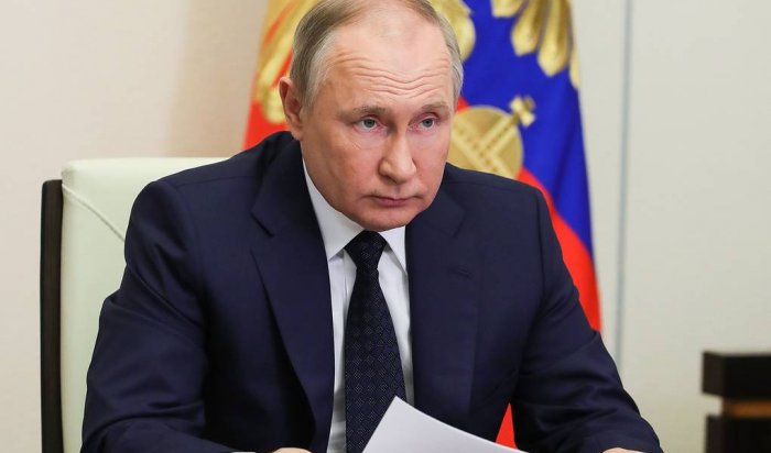 Путин поручил поставлять газ в Европу и США только за рубли
