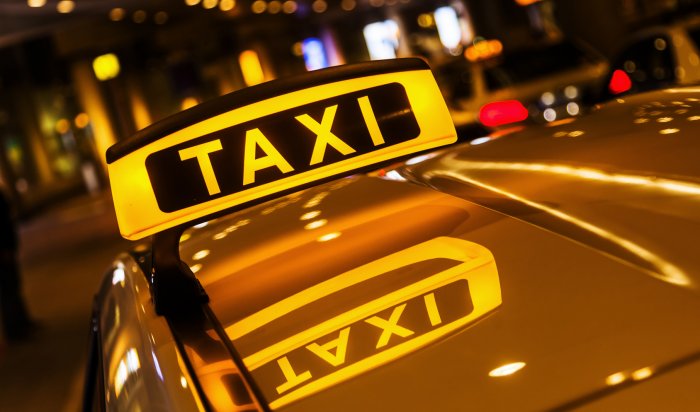 «Яндекс.Такси» и «Максим» повысили тарифы на поездки