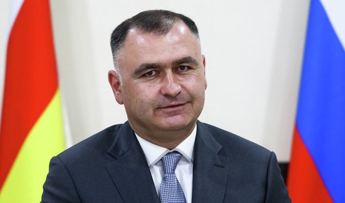 Глава Южной Осетии приостановил указ о референдуме по присоединению к РФ