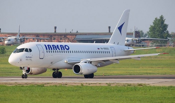 Самолет «ИрАэро» вернулся в Иркутск из-за неисправности шасси