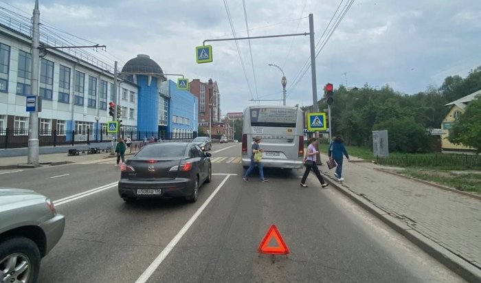 Водитель маршрутки сбил восьмилетнего мальчика в Иркутске (Видео)