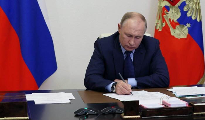 Путин подписал указ о поддержке регионов, пострадавших от лесных пожаров