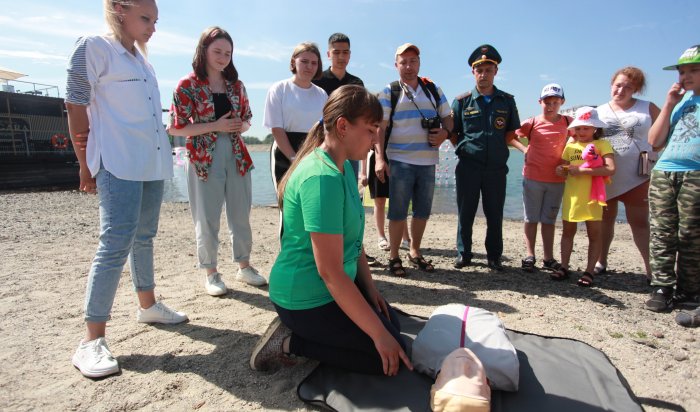 Уроки оказания первой помощи при утоплении прошли в Иркутске