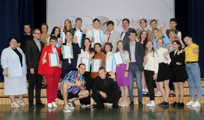 Четыре школьника из Иркутской области выступят на олимпиаде «Умники и умницы»