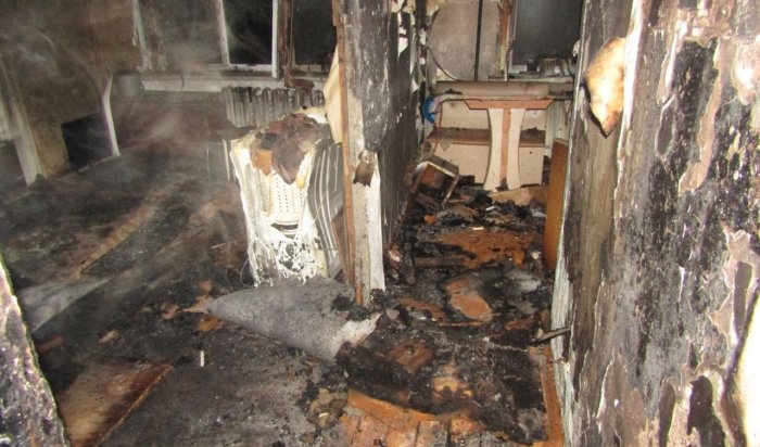В Иркутском районе мужчина поджог дом, в котором находились его мать и соседи