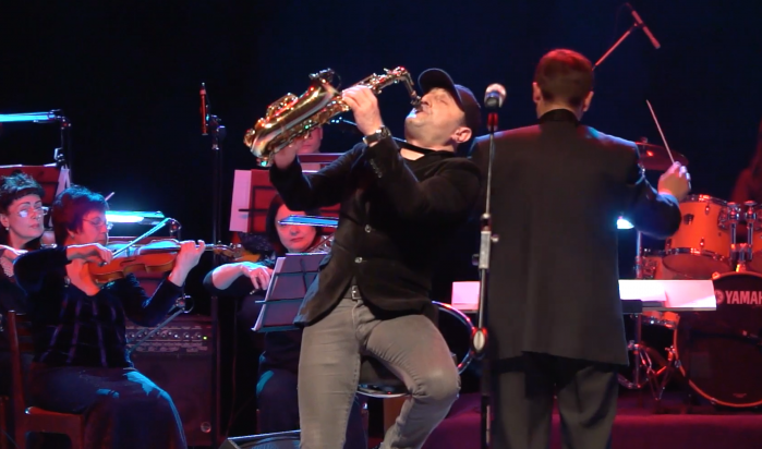 Впервые в Иркутске концерт романтической саксофонной музыки в сопровождении эногастроужина (Видео)