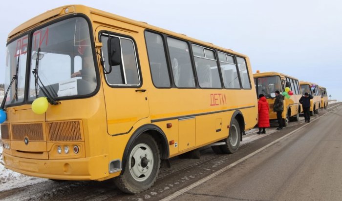 До конца года в Приангарье поступят 50 новых школьных автобусов