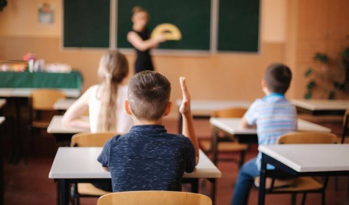В Думу внесли законопроект о введении единых общеобразовательных программ для школ РФ