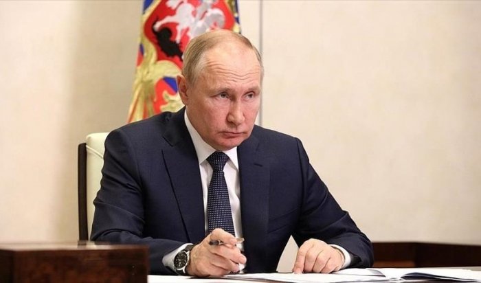 Путин ввел в России средний уровень реагирования и режим повышенный готовности
