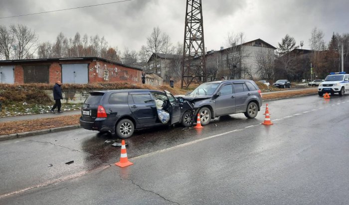 В результате ДТП в Иркутске погиб один человек