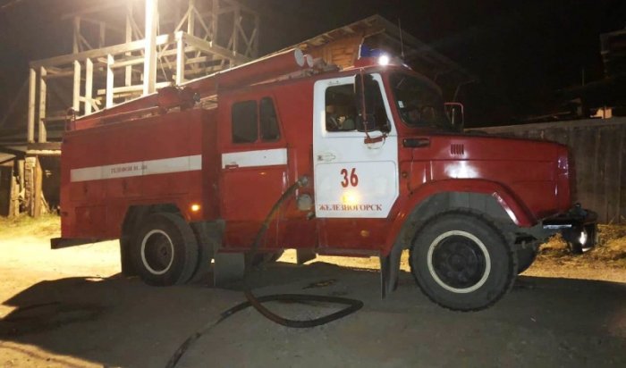 В Железногорске-Илимском на пожаре в гараже погибли два человека