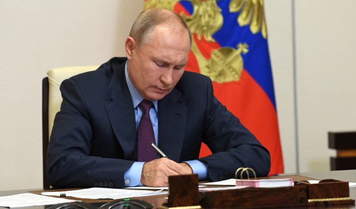 Путин присвоил Мариуполю и Мелитополю звание «Город воинской славы»
