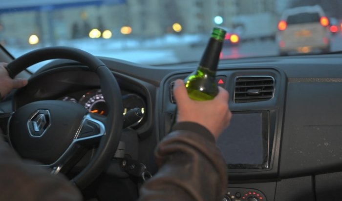 18-летний пьяный иркутянин устроил ДТП с полицейской машиной