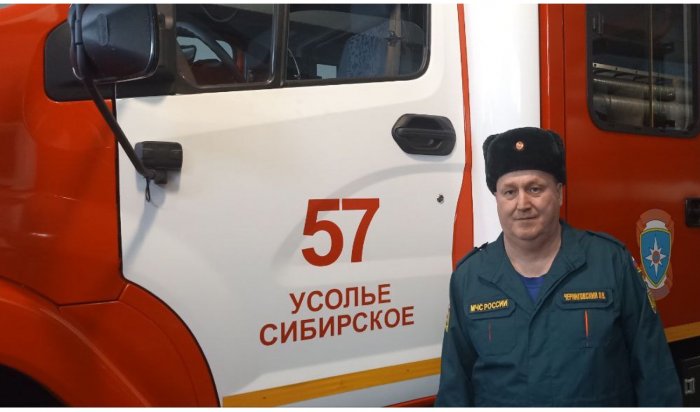 В Усолье-Сибирском пожарный спас тонущего ребенка (Видео)