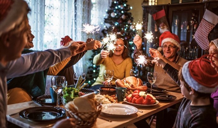 Большая часть иркутян будут встречать Новый год в кругу семьи