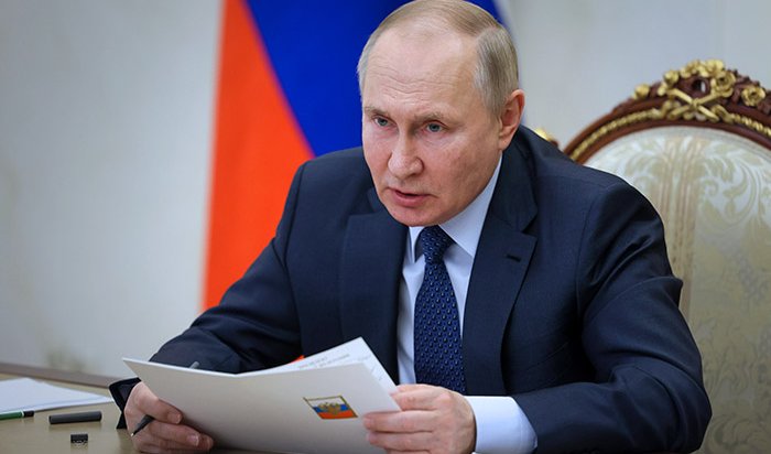 Путин заявил, что Россия не применит ядерное оружие