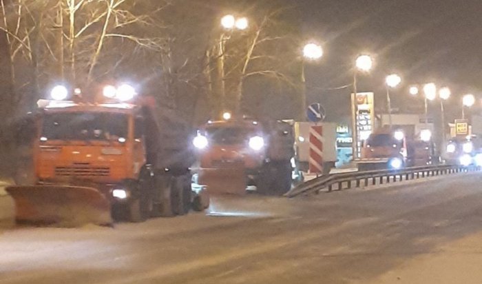 500 тонн снега вывезли прошедшей ночью с улиц Иркутска