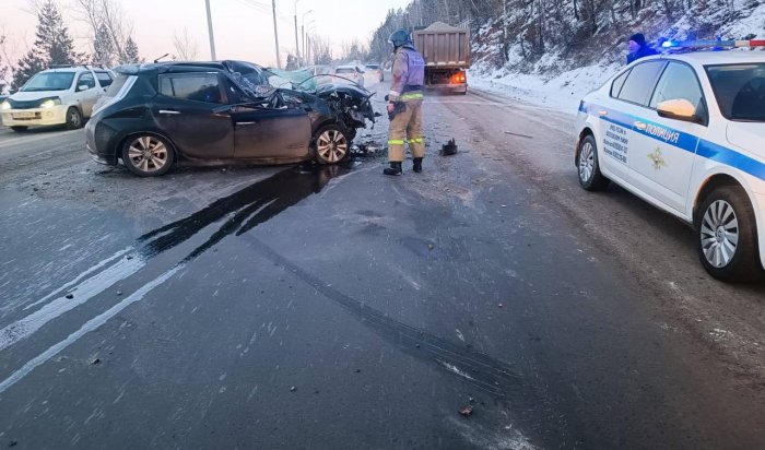Смертельное ДТП с участием автомобиля и самосвала произошло в Иркутском районе