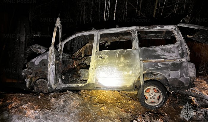 Мужчина погиб в сгоревшей машине в Братске