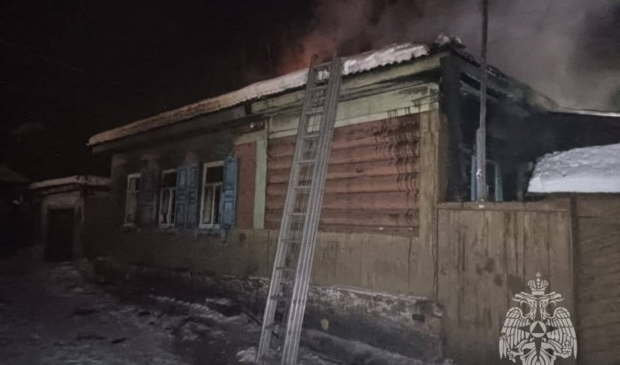 На пожаре в Слюдянке погибли трое детей и мужчина