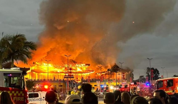 В Австралии произошёл сильный пожар в буддийском храме