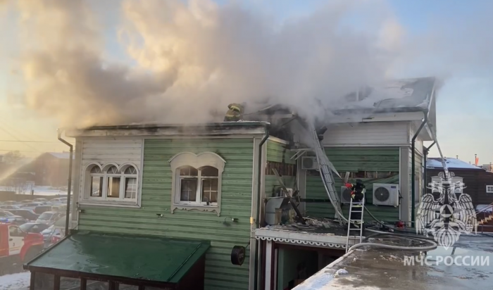 Названа предварительная причина пожара 14 февраля в 130 квартале (Видео)