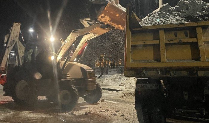 4000 тонн снега вывезли с улиц Иркутска после снегопада