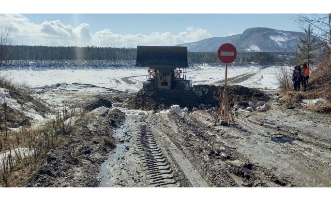 В Приангарье за сутки закрыли шесть ледовых переправ