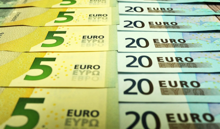 Курс евро превысил 87 рублей