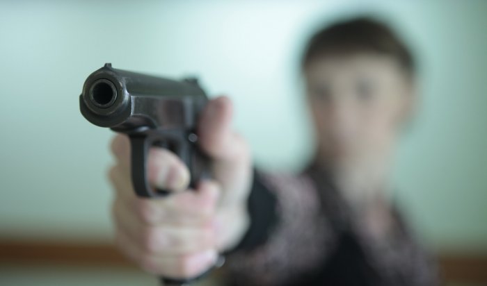 В Петербурге ученик в школе стрелял из пневматического пистолета