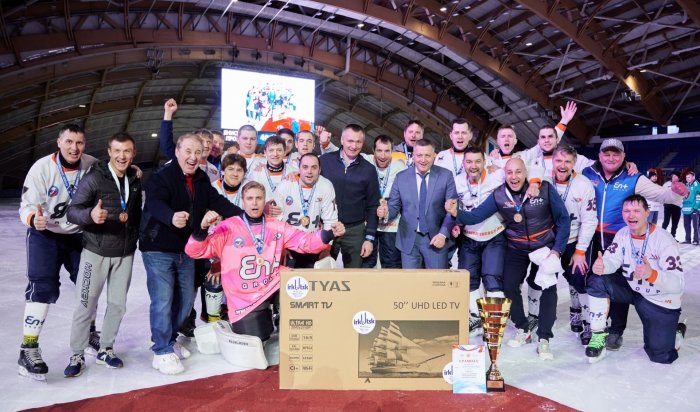 «Байкал-Энергия — Ветераны» выиграли Кубок Губернатора Иркутской области по хоккею с мячом