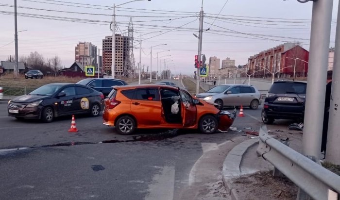 16 человек пострадали в дорожных авариях за прошедшую неделю в Иркутске и районе