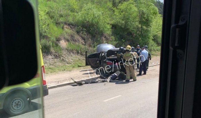 Водитель BMW погиб в аварии на Кайской горе в Иркутске