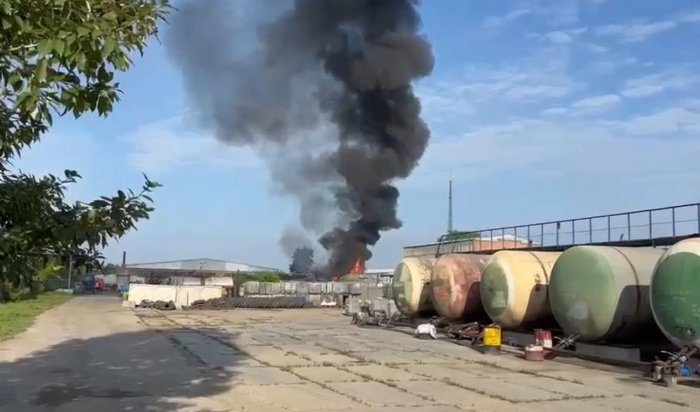 В Ангарске загорелась установка по переработке нефтепродуктов
