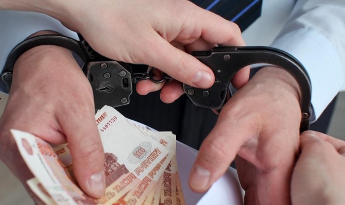В Приангарье инспектор Гостехнадзора подозревается в получении взяток